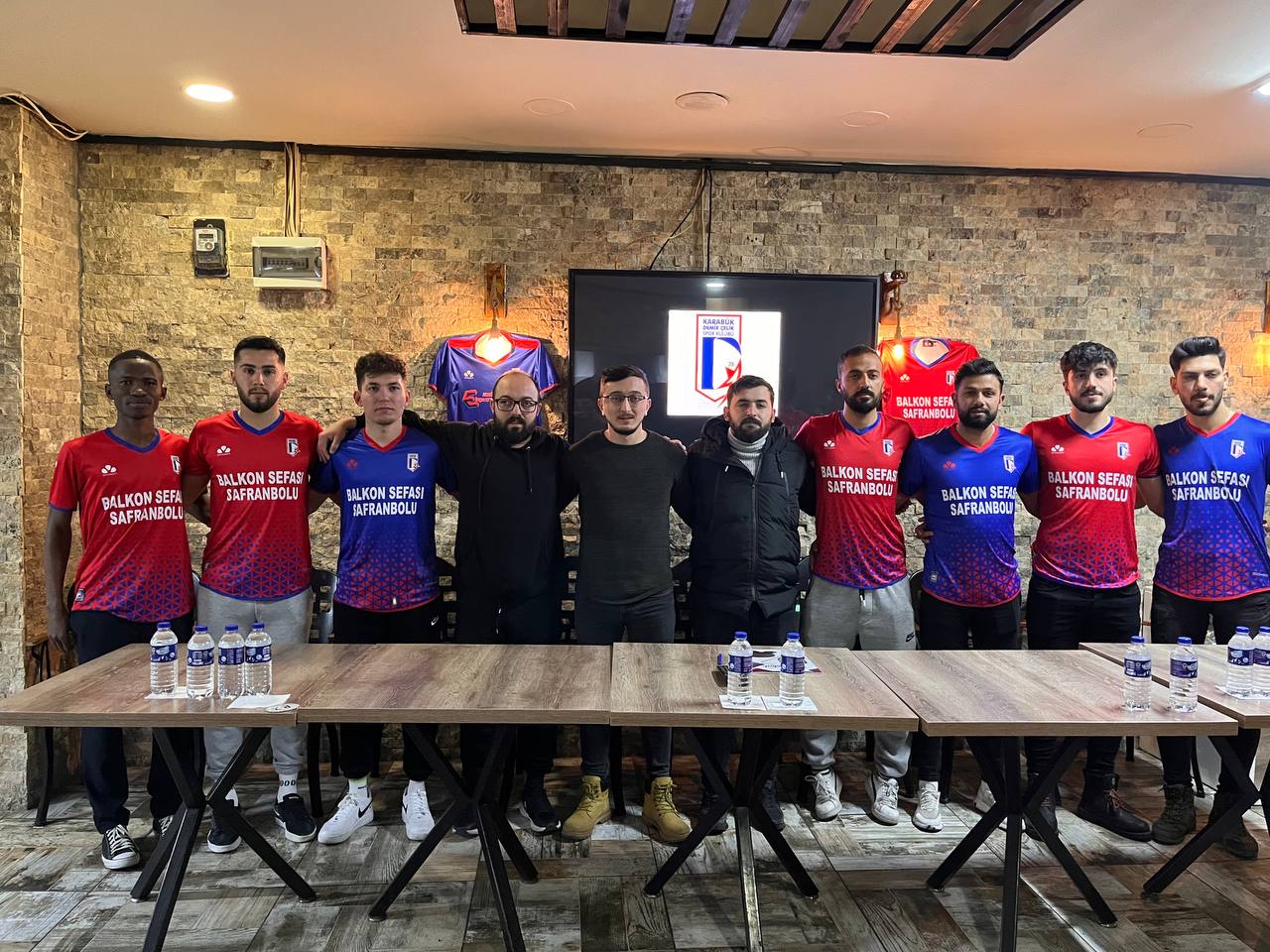 KARABÜK DEMİRÇELİKSPOR’DAN TRANSFER ATAĞI.