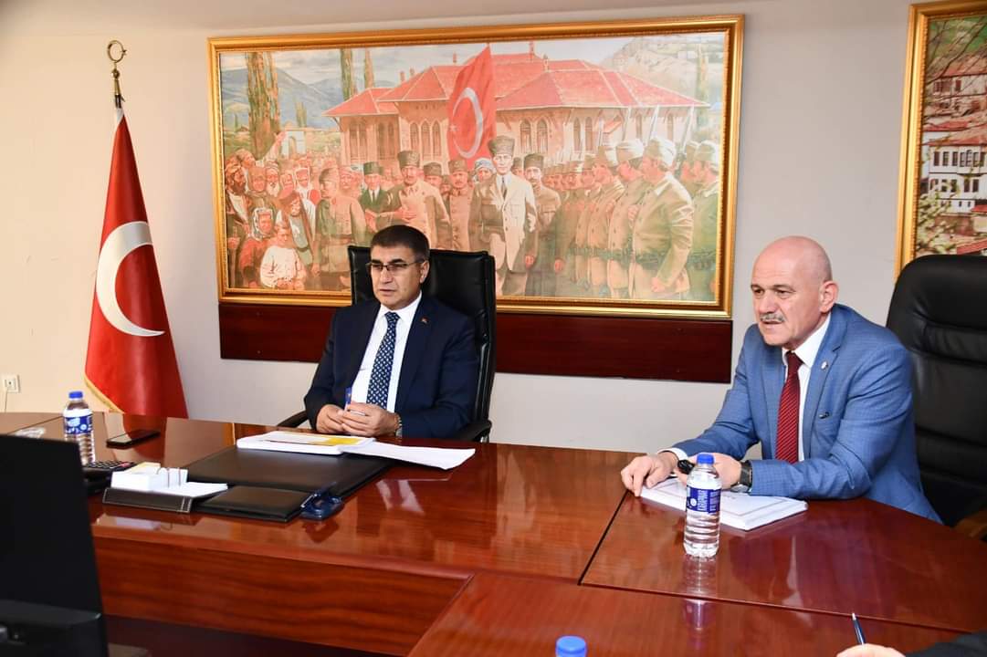 2022 Yılında 140 Km Köy Yolunu Sıcak Asfaltla Buluşturduk.