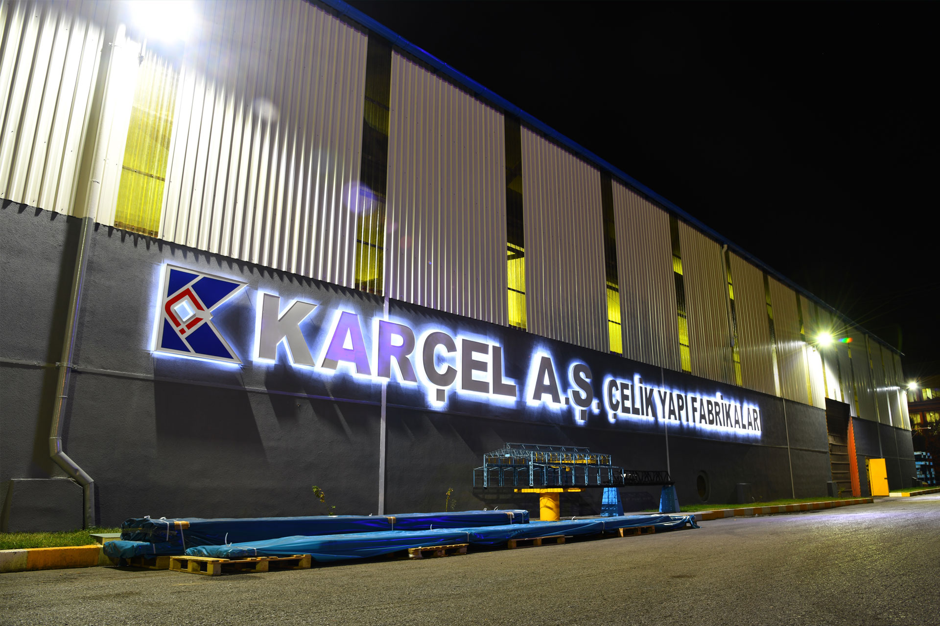 BMW’NİN MACARİSTAN’DAKİ FABRİKASINI KARÇEL YAPACAK