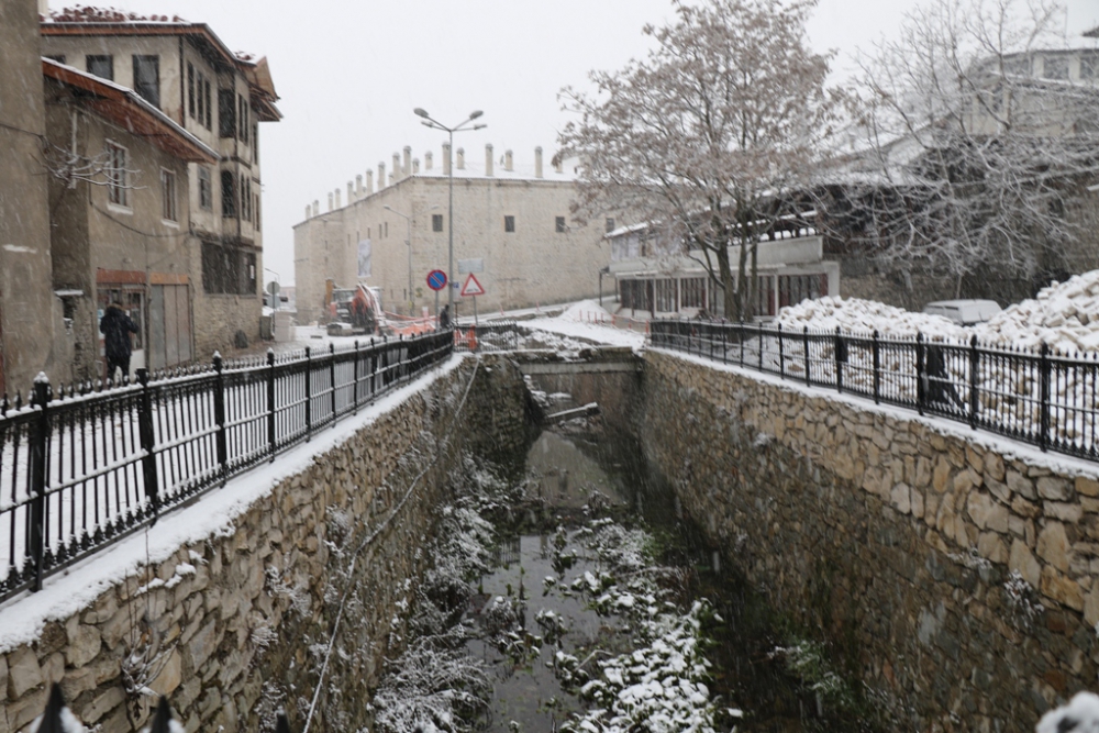 Han Arkası Yayalaşacak