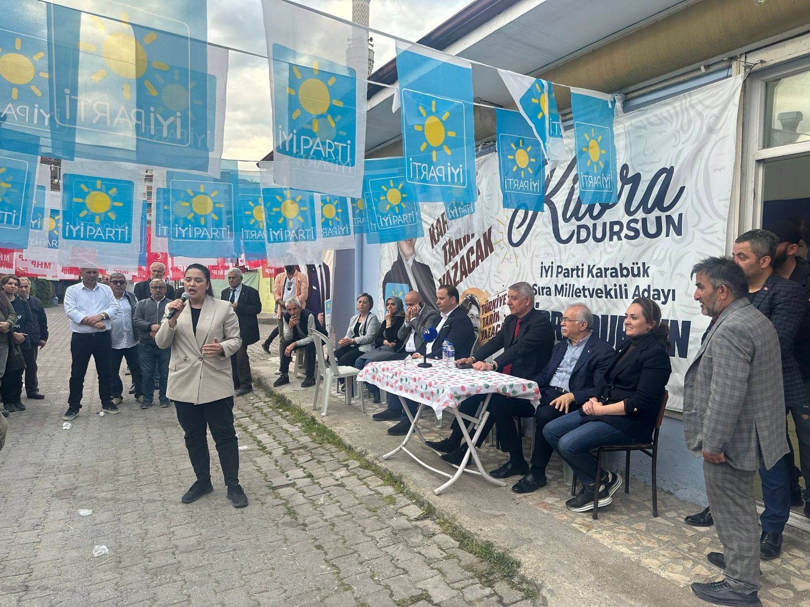 İYİ Parti Karabük Milletvekili Adayı Kübra Dursun Beşbinevler Halkına Seslendi