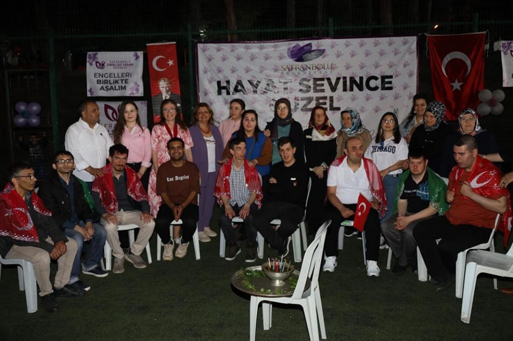 Özel Çocukların Askerlik Mutluluğu