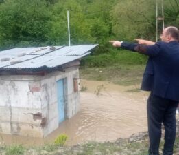 EFLANİ KARLI VE GÖKGÖZ KÖYLERİNDE SEL FELAKETİ