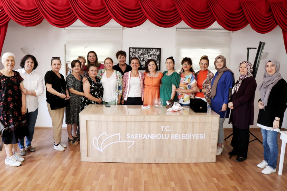 Kadınlar Safranbolu’da Meditasyonla Stres Attı