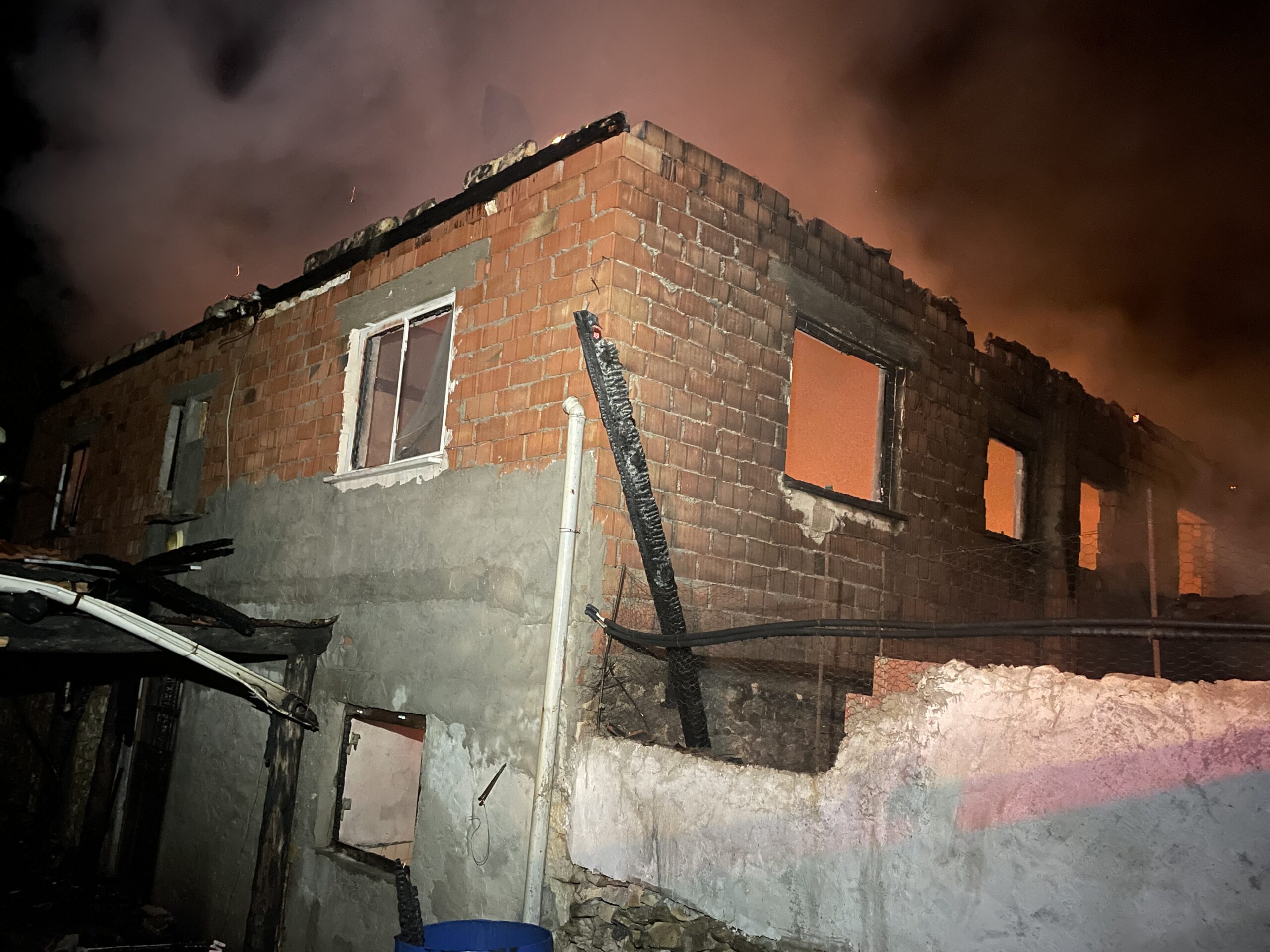 Safranbolu’da İki Katlı Evde Çıkan Yangın Söndürüldü