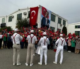 GÜRMEN CUMHURİYETİN 100.YIL COŞKUSUNU ÇALIŞANLARI İLE KUTLADI