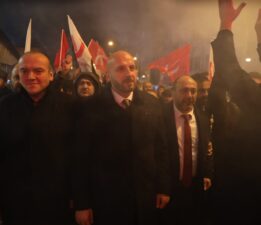İSMAİL ÖZER’E SEVGİ SELİ
