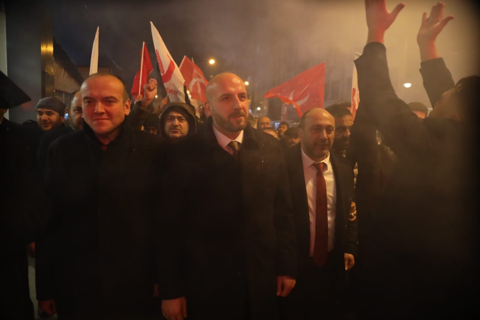 İSMAİL ÖZER’E SEVGİ SELİ