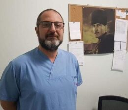Karabük’ün Sevilen Doktoru Uygar Daşar Profesör Unvanını Aldı.
