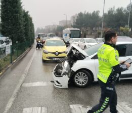 Safranbolu Emek Işıklarda Trafik Kazası 1 Yaralı