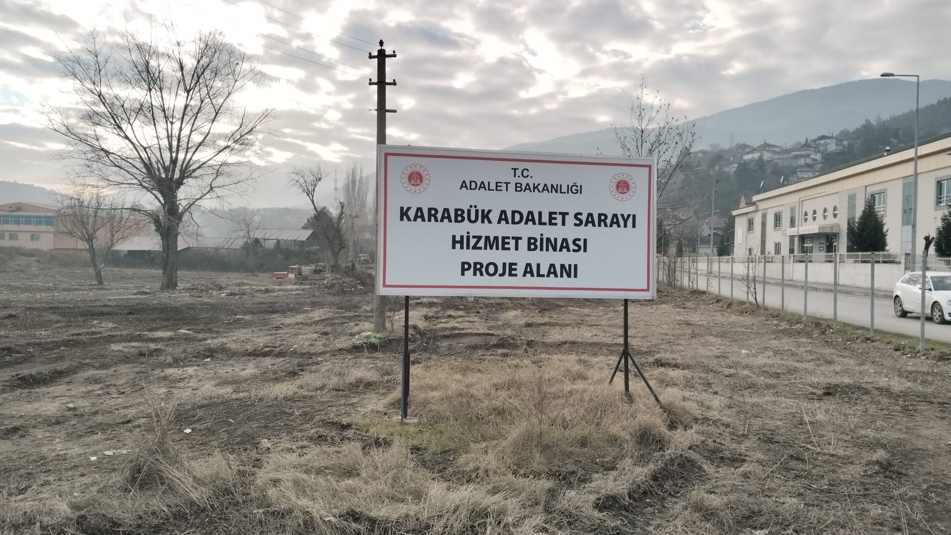 Adalet Sarayı Arsasında Sondaj Çalışması Başladı.