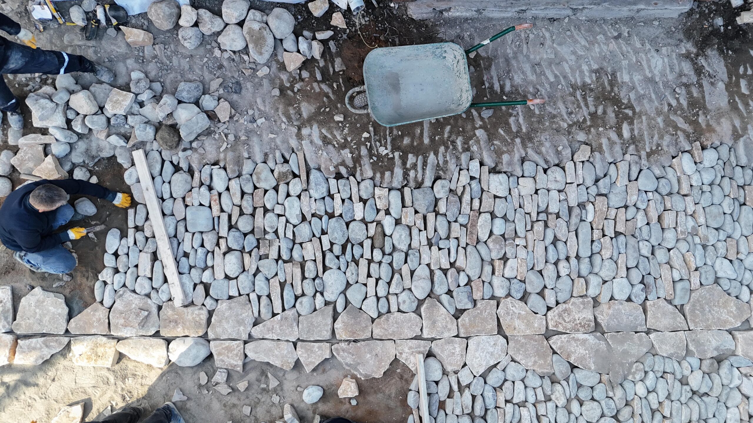 Safranbolu Belediyesi’nden Tarihi Üretim; Dekoratif Taşlar Manifaturacılar Çarşısı’nda