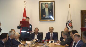 Kardemir ile Özçelik İş arasında 17. dönem TİS imza töreni gerçekleşti.