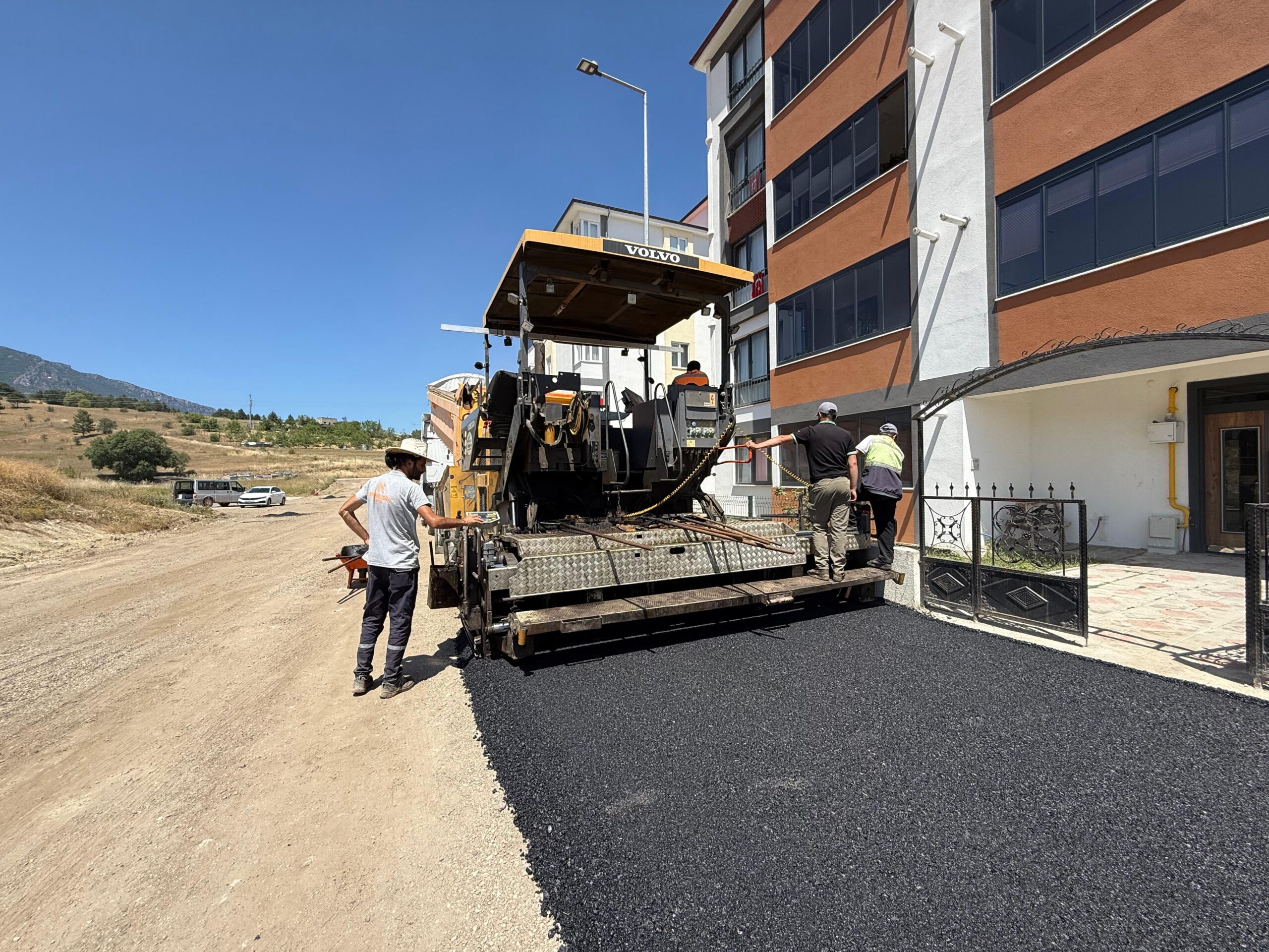Karabük Belediyesi’nin Asfalt Çalışmaları Aralıksız Devam Ediyor