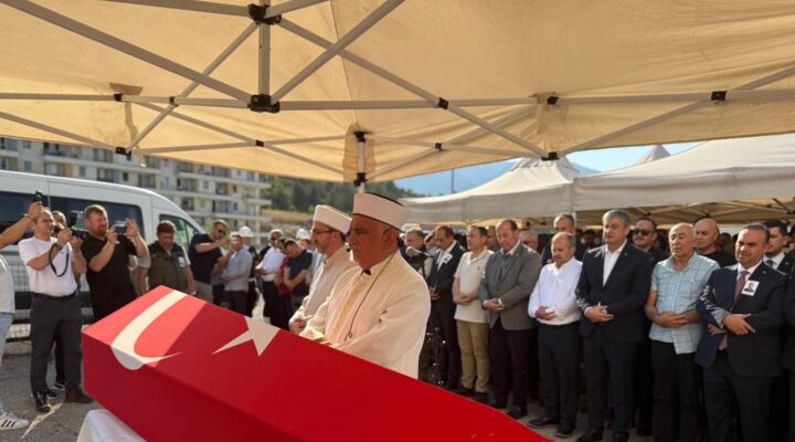 Şehit Enes Kızılyer Dualar İle Toprağa Verildi.