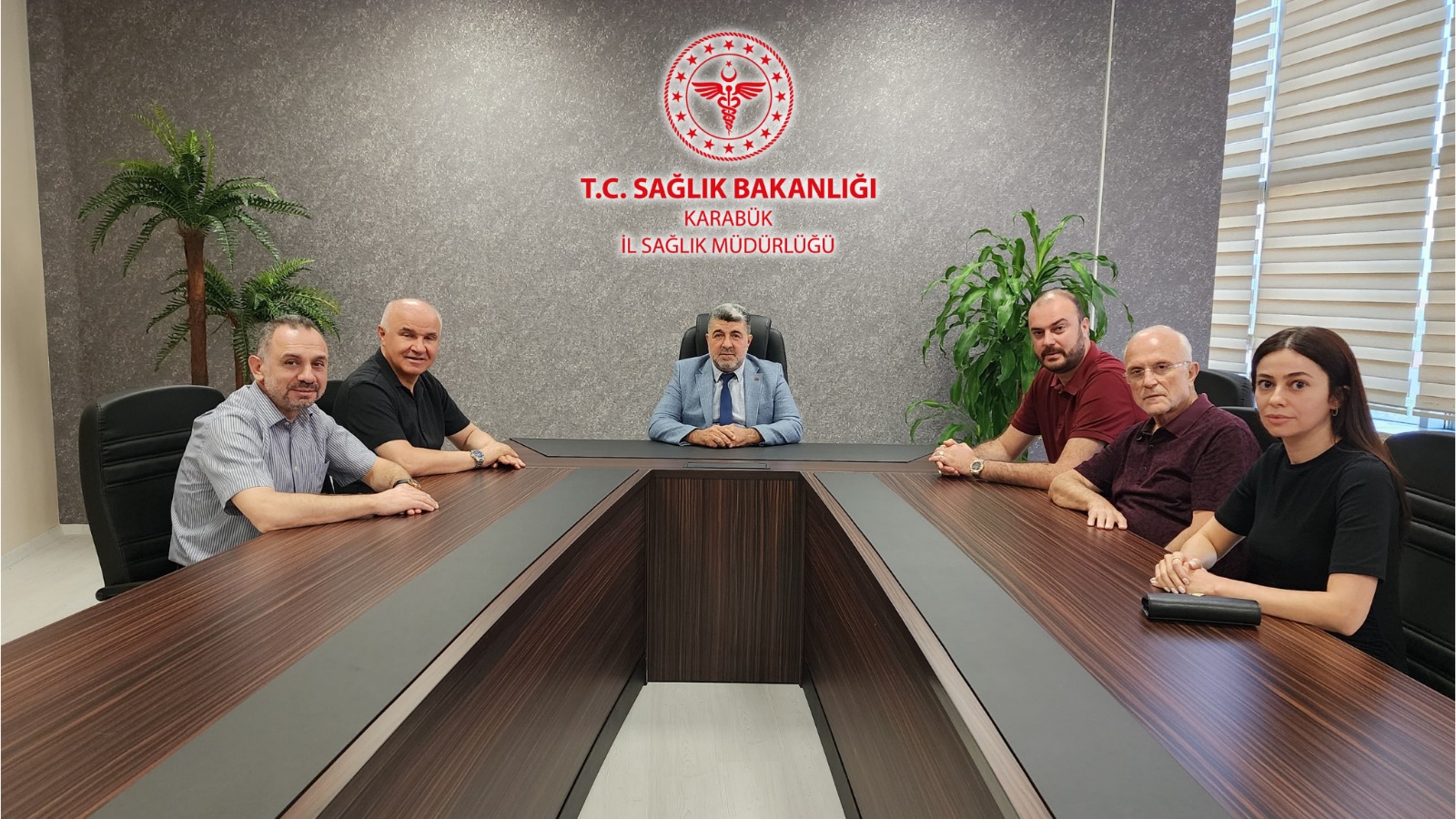 Karabük İl Sağlık Müdürlüğü Başhekimler ve Yöneticiler ile Sözleşme Yeniledi.