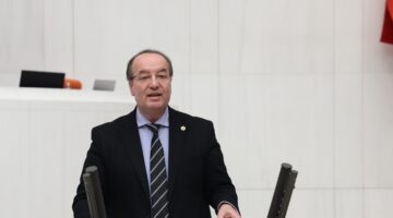 CHP’Lİ AKAY: ALTI AYDA SANİYEDE 305 BİN LİRA, GÜNDE 26 MİLYAR 361 MİLYON LİRA VERGİ ÖDEDİK; TOPLANAN VERGİLERİN SANİYEDE 70 BİN LİRASI, AYDA 185 MİLYAR LİRASI FAİZ ÖDEMESİNE GİTTİ
