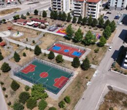 KARABÜK’ÜN PARKLARI ARTIK DAHA RENKLİ, DAHA TEMİZ VE DAHA GÜVENLİ