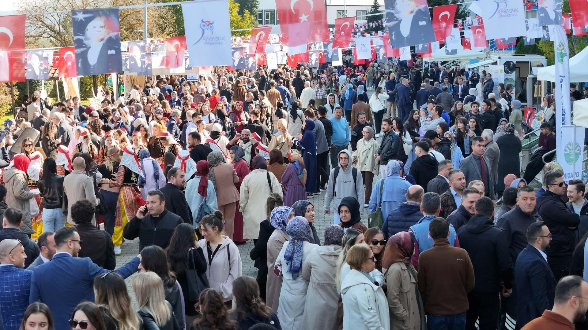 KBÜFEST 2025 Başladı, Türkiye’nin Kültürel Değerleri Karabük’te Buluştu