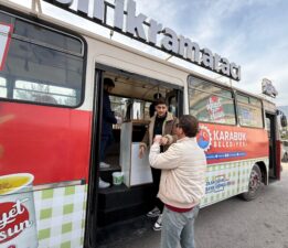 Karabük Belediyesi Soğuk Sabahları Sıcak Çorba İkramıyla Isıtıyor