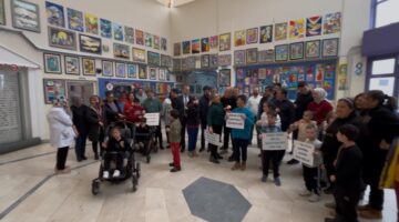 Karabük’te 41 yıllık öğretmene alkışlı ve çiçekli veda