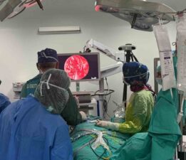 Karabük’te ilk kez burundan girilerek beyin tümörü ameliyatı yapıldı