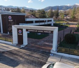 Karabük Belediyesi 5000 Evler Sosyal Tesisleri Hizmete Açıldı