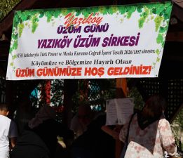 Yazıköy’de Üzüm Günü Coşkusu: Yöresel Ürünler Tanıtıldı