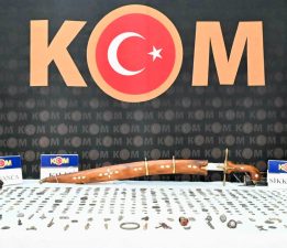 Karabük’te Tarihi Eser ve Ruhsatsız Silah Operasyonu